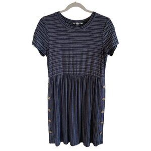 Love & Pieces Collective Woman Size M "Estilo" Babydoll dress Button Accents